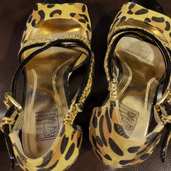 🎊 Pick 3 items for $15🎊🎊Womens wedges$final markdown - Picture 4 of 5